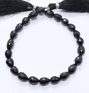 Perles facettées en spinelle noire naturelle AAA, forme goutte droite, 5x7 MM, perles de pierre précieuse en spinelle noire, 7 pouces, perles en spinelle en forme de larme, vente en gros - Product Image 5