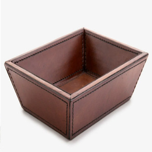 Bandeja rectangular de cuero con asas de metal, bandeja de cuero rectangular con asas de latón, bandeja de cuero de grano corrugado azul oscuro - Product Image 5