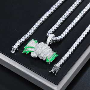 จี้รถรูปทรงหยดน้ำสีเขียว Luxira Jewels ประดับด้วยมอสซาไนต์ เงินแท้ 925 ชุบโรเดียม สไตล์ฮิปฮอป เหมาะสำหรับทุกเพศทุกวัย ใส่ได้ทุกวัน หรือในงานปาร์ตี้ พร้อมใบรับรอง - Product Image 3