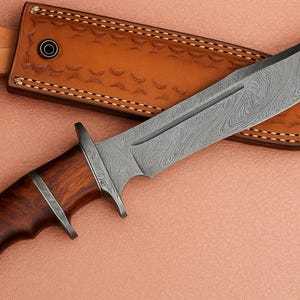 Cuchillo de caza de acero de Damasco con punta de clip y mango de madera, hoja recta de grado industrial para uso en exteriores, Short Sign Industry - Product Image 2