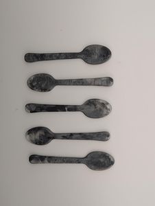 Cuillère en résine artisanale de qualité supérieure, plaquée argent, manche long, design moderne, finition brillante, pour épices, sel, agitation, écologique - Product Image 1