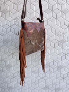 Bolso de Hombro de Cuero con Flecos Estilo Bohemio Vintage, Diseño Artesanal, Piel de Vaca, Moda 2026 - Product Image 2