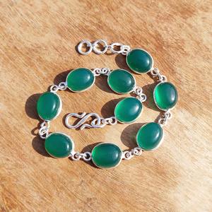 Pulsera de latón con piedras preciosas naturales para equilibrio energético, meditación, Reiki y uso diario, disponible a un precio asequible desde India. - Product Image 1