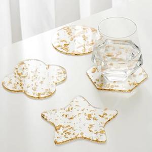 Posavasos Irregulares Transparentes con Forma de Nube, de Acrílico con Lámina Dorada, Decorativos para Tazas de Café, Platos, Tazas y Bebidas - Product Image 4