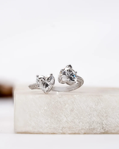 Bague de mariage solitaire pour femme en argent sterling 925 plaqué rhodium avec diamant de laboratoire taille cœur 1-1 carat - Product Image 1