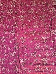 Vente flash : Tissu en soie bicolore de luxe où la grâce rencontre l'élégance pour robes de mariée ou saris, disponible à prix abordable - Product Image 3