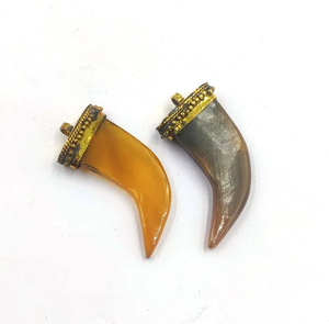 Colgante de cuerno de búfalo auténtico ecológico para mujer, con forma de colmillo, grande, en forma de lágrima, pulido, ligero, artesanal, para bodas y fiestas. - Product Image 3