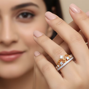 Bague élégante en or avec design couronne et diamant taille ronde pour anniversaire royal et bijoux de mariage - Product Image 4