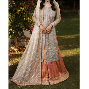 Nuevo Estilo Moderno en Línea, Precioso Lehenga Choli Bordado de Diseñador, Vestido de Novia para Boda - Product Image 4