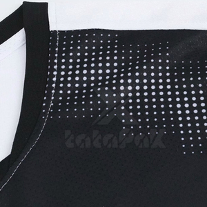 Uniforme de Tenis de Poliéster con Logotipo Personalizado, Secado Rápido, Transpirable, Disponible en Múltiples Tallas y Colores para Equipos Profesionales - Product Image 3