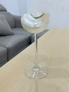 Copa de vino decorativa con conchas marinas, hecha con conchas marinas auténticas y vidrio, para presentación de bebidas en bares y decoración del hogar, Vietnam. - Product Image 6