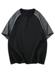 Camiseta contemporánea de poliéster y algodón para hombre que ofrece una sensación de tela suave y un estilo de ropa informal atractivo. - Product Image 1