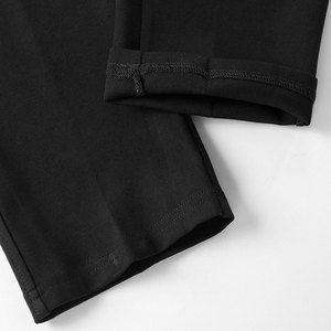 ชุดวอร์มผู้ชายแบบมีซิป เนื้อผ้านุ่มสบาย น้ำหนักเบา - Product Image 5