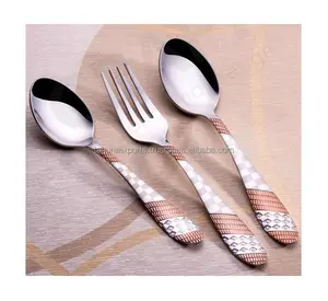 Prezzi all'ingrosso utensili da cucina Set di posate in metallo posate Set di posate con dimensioni personalizzate per l'esportazione da India fatto a mano