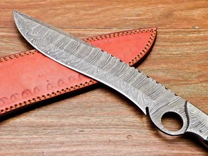Couteau de chasse Bowie en acier Damas, artisanal, style Viking, OEM, lame droite, manche en corne de bélier, qualité industrielle, 15 pouces, pointe tombante - Product Image 3