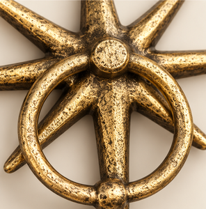 Battant de porte décoratif inspiré de la navigation, en forme d'étoile boussole dorée avec anneau circulaire, pour l'entrée - Product Image 5