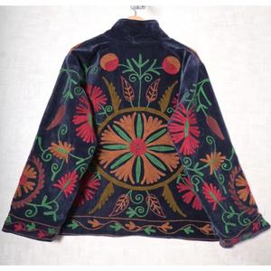 Chaqueta de terciopelo bordada a mano con estampado floral, cuello alto, manga larga, abrigo de invierno para mujer, estilo étnico bohemio - Product Image 5