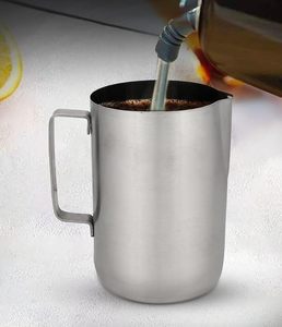 Carafe à lait en acier inoxydable de luxe, finition mate, avec poignée et couvercle, pichet multifonctionnel pour servir de l'eau, du thé ou du café - Product Image 2