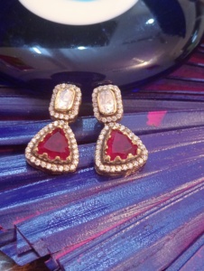 Pendientes Clásicos Geométricos de Plata Chapada en Oro con Doble Zirconia Roja y Cristales de Estrás para Joyería de Boda para Mujer - Product Image 3
