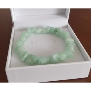 Pulsera de Cristal Curativo de Aventurina Verde Natural con Cuentas - Amuleto de la Suerte Hecho a Mano - Product Image 2