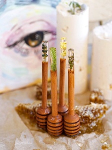Cuchara para miel de madera de roble, cuchara para miel personalizada, utensilio de cocina, regalo para amantes de la miel, regalo grabado para San Valentín, palo de madera con diseño de panal de abeja - Product Image 2