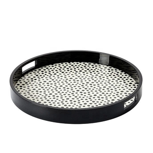 Plateau rond en bois Oaktree avec poignées en métal, design rétro en bois massif, plat fait main, plateau de service en bois - Product Image 2