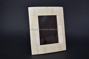 Exquisita Bandeja de Madera Hecha a Mano, Personalizable, Ecológica, con Materiales de Alta Calidad y Diseños Atemporales para Decoración del Hogar - Product Image 4