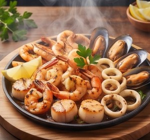 Plat rond en fonte avec poignée amovible et base en bois pour servir des steaks, des fruits de mer et des plats chauds dans les restaurants - Product Image 4