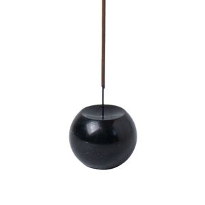 Porte-encens sphérique en pierre noire, artisanal, rond, en marbre, support pour bâtonnets d'encens, brûleur d'encens minimaliste, porte-bâtonnets d'encens moderne - Product Image 1