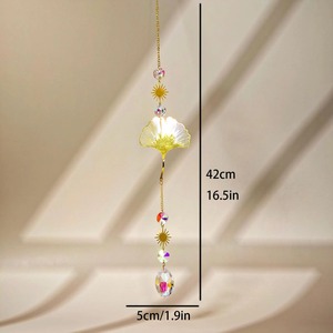 Elegante Adorno Colgante de Metal Dorado y Cristal para Ventana de Dormitorio y Decoración de Sala de Estar - Product Image 4