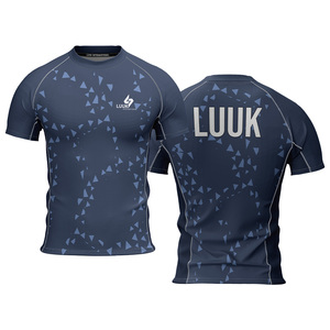 Maillot de sport personnalisé imprimé, respirant, antibactérien, coupe classique, séchage rapide, manches courtes, 100 % polyester - Product Image 1