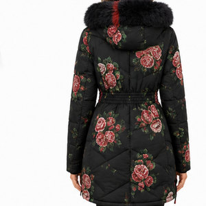 Abrigo Impermeable para Mujer con Aislamiento Térmico, Cintura Ajustable con Cordón y Estilo Moderno para el Invierno - Product Image 2