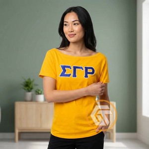 T-shirt de sororité pour femmes GREEK TREASURES Sigma Gamma Rho en jersey 100 % coton, col profond, brodé, été, vente en gros - Product Image 3