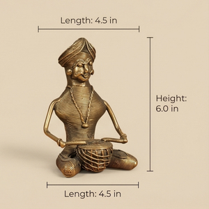 Figurine artisanale en laiton Dhokra représentant un musicien tribal, sculpture métallique indienne, art populaire traditionnel, décoration d'intérieur - Product Image 4
