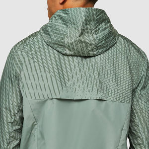 Veste de pluie d'hiver à capuche avec fermeture éclair, imperméable, coupe-vent 10 000 mm, respirante pour la randonnée et le camping avec OEM. - Product Image 5