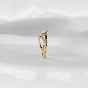 Anillo de Compromiso de Lujo con 16 Diamantes Cultivados en Laboratorio en Forma de Corazón, Anillo de Oro Amarillo de 14K para Mujer, Elegante y Romántico - Product Image 2