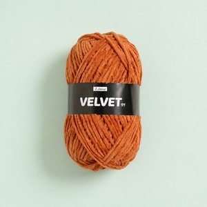 Linea Velvet Polyester Hand Knitting Yarn 100g Ball <b>Crochet</b> Yarn hilos para <b>crochet</b> hilos de <b>crochet</b> - Product Image 3