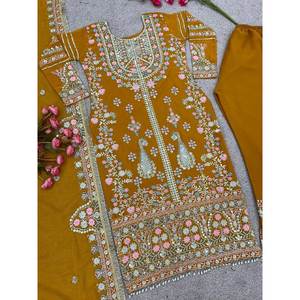 Ensemble Dupatta haut-bas pour femme avec séquence de broderie lourde Travail Design fantaisie élégant - Product Image 3