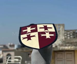 Bouclier chauffant de croisé médiéval |   Croix templière, bouclier de chevalier |   Acier et bois faits à la main - Product Image 3