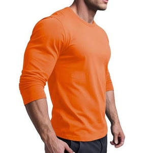 เสื้อยืดผู้ชายทรงหลวมพิมพ์ลายแขนยาวผ้าฝ้าย 100% - Product Image 1