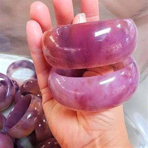 กำไลเรซิ่นทำมือสำหรับผู้หญิง สร้อยข้อมือแฟชั่นน้ำหนักเบาสีสันสดใสพร้อมดีไซน์ศิลปะที่เป็นเอกลักษณ์ เครื่องประดับเรซิ่นทันสมัย - Product Image 4