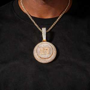 ซื้อจี้ชื่อแบบ Iced Out สั่งทำได้, จี้ตัวอักษรแบบหมุนได้, เครื่องประดับตัวอักษรฮิปฮอปแร็ปเปอร์, ป้ายชื่อแบบหมุนได้สั่งทำพิเศษ - Product Image 1