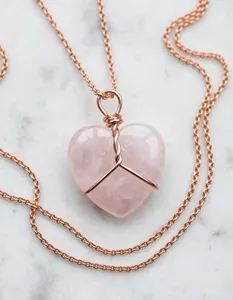 Collar con Colgante de Corazón de Cuarzo Rosa Natural, Chapado en Oro sobre Latón, Joyería de Piedras Preciosas Personalizada, Proveedor Mayorista - Product Image 3