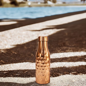 Bouteille d'eau potable en cuivre ayurvédique, bouteille en cuivre martelé artisanale, vente en gros, bouteille d'eau en cuivre traditionnelle de luxe - Product Image 1