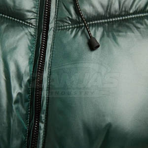 Chaqueta de Invierno para Hombre, Diseño Personalizado con Logotipo, Fabricada en Poliéster, Transpirable, para Uso en Exteriores, Chaqueta Acolchada para Venta en Línea - Product Image 4