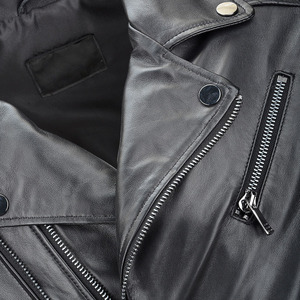 Veste de motard en cuir PU noir pour femme, coupe ajustée, manches matelassées, poches zippées, logo personnalisé, OEM - Product Image 6
