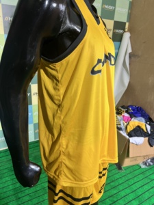 Uniformes de Baloncesto al Por Mayor de Alta Calidad para Hombre y Mujer, Tallas Grandes, Transpirables, de Secado Rápido, Conjunto Deportivo, Diseño de Color Personalizado - Product Image 3