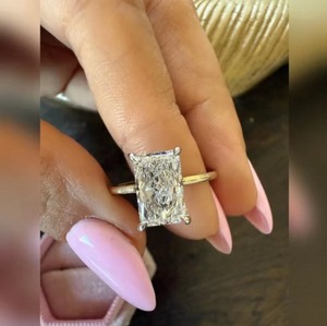 Bague en diamant de laboratoire taille radiant 2 carats pour femme, bijoux de luxe en or pour mariage, fiançailles, anniversaire, or 9K, 14K, 18K - Product Image 1