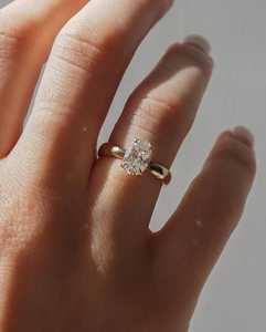 Bague solitaire de luxe en diamant ovale de 1,51 carat, cultivé en laboratoire, avec or massif 18 carats, unisexe, cadeau d'anniversaire idéal pour les amoureux - Product Image 5