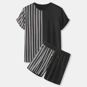 Conjunto de camiseta y pantalones cortos de alta calidad, tela suave y duradera, diseñado para brindar comodidad, estilo y para el uso diario en verano. - Product Image 5